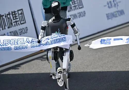 Perlombaan Masa Depan, Manusia Melawan Robot Humanoid Dalam Pertarungan Setengah Maraton